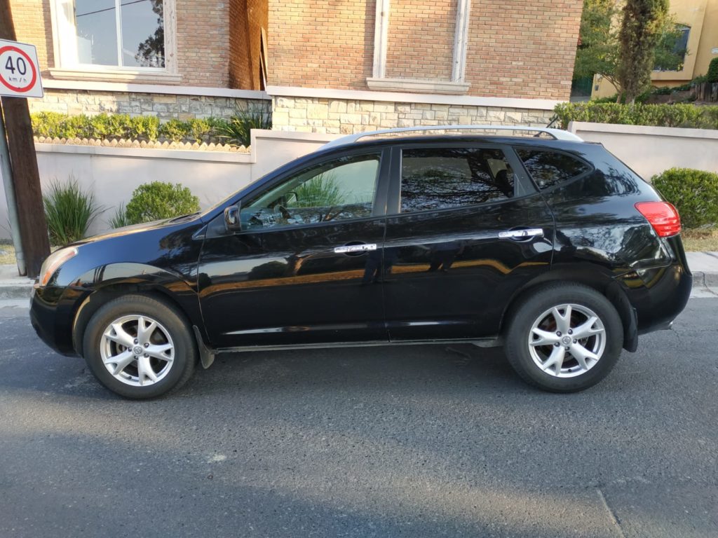NISSAN ROUGE SL 2010 4