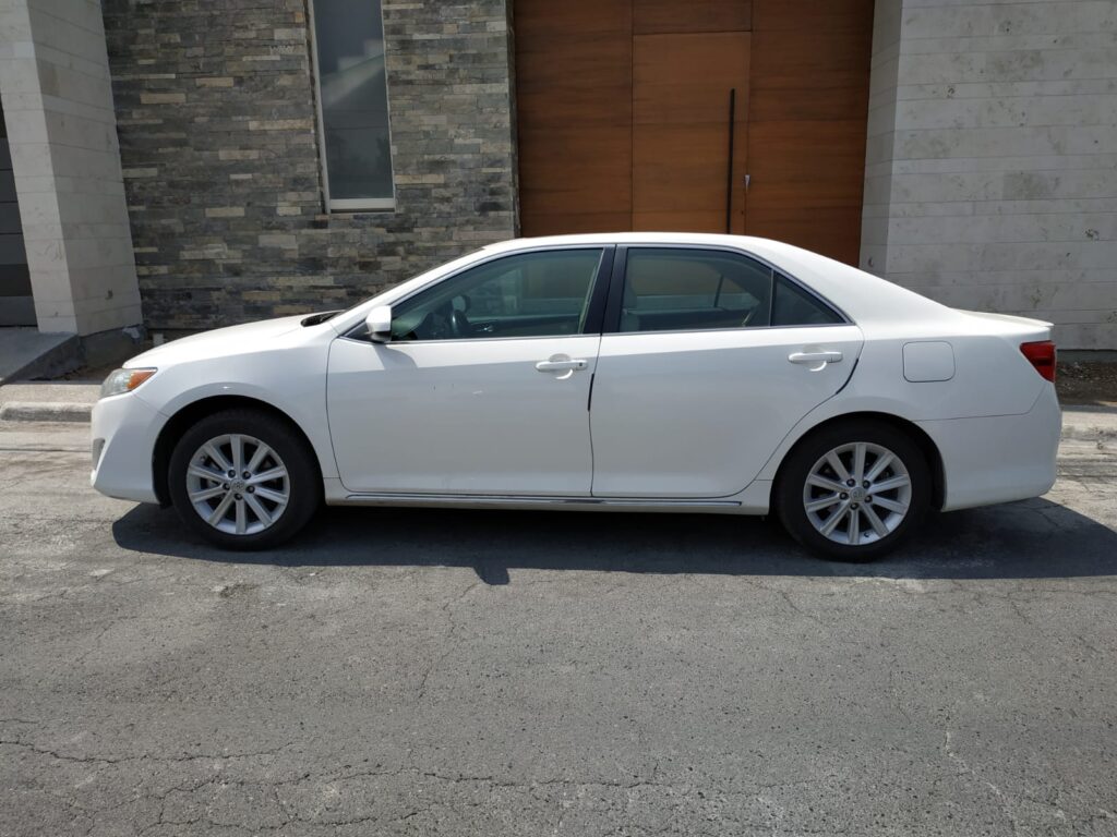 Toyota Cambry XLT 2012