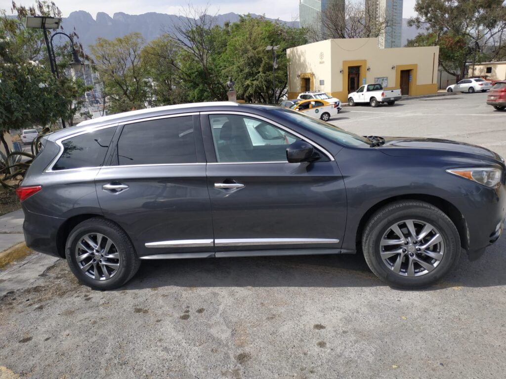 Infiniti JX 35 2013