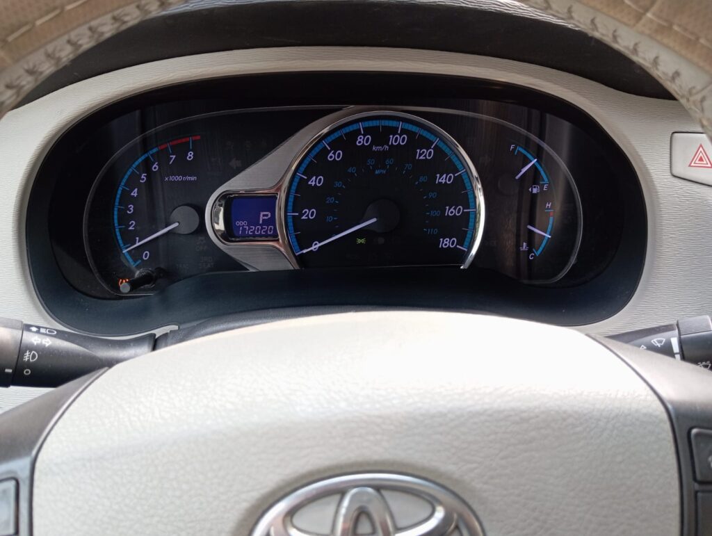 Toyota Sienna Xle 2011 11