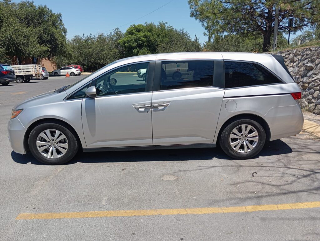 Honda Odyssey 2015 3