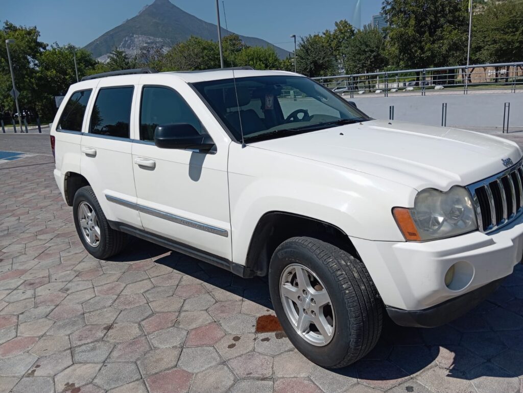 Jeep Grand Cherokee Limited 2005 1