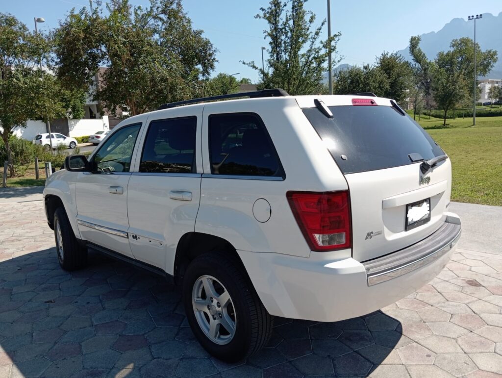 Jeep Grand Cherokee Limited 2005 5