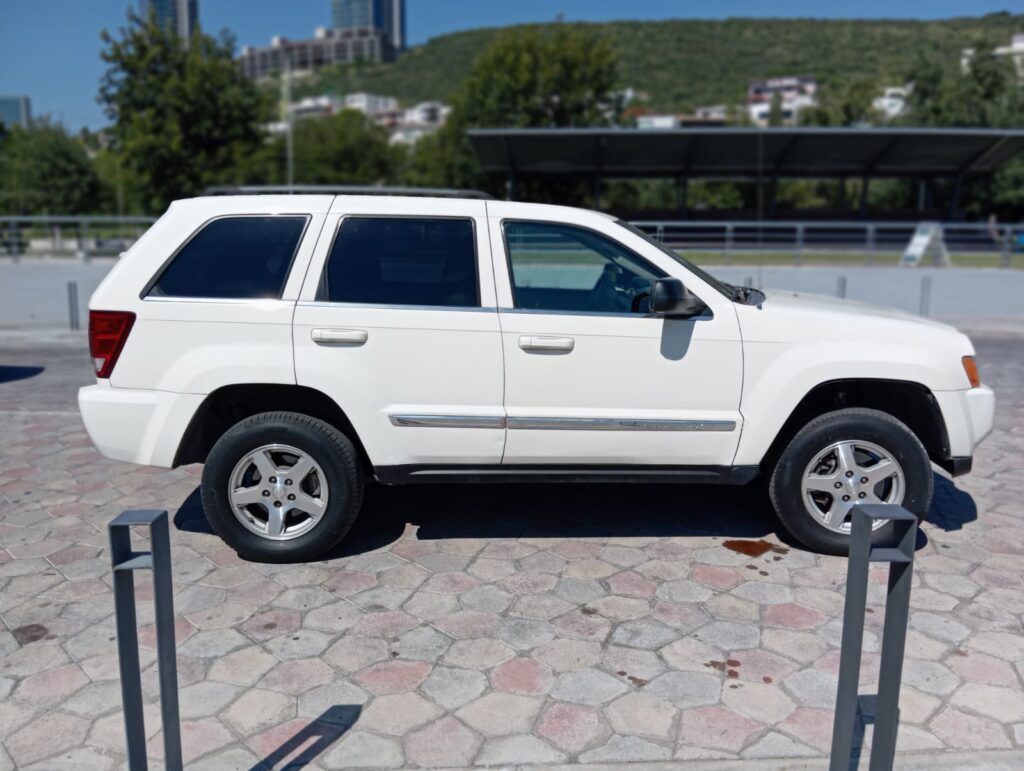 Jeep Grand Cherokee Limited 2005 8