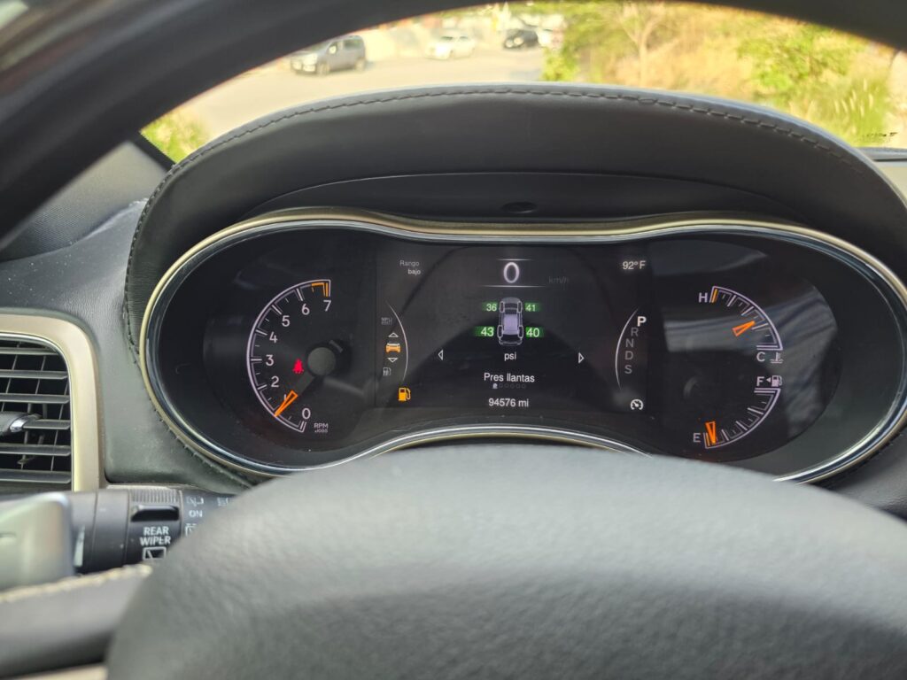 Jeep Grand Cherokee 2014 V6 4x4 11