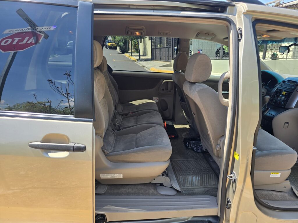 Toyota Sienna Le 2007 19