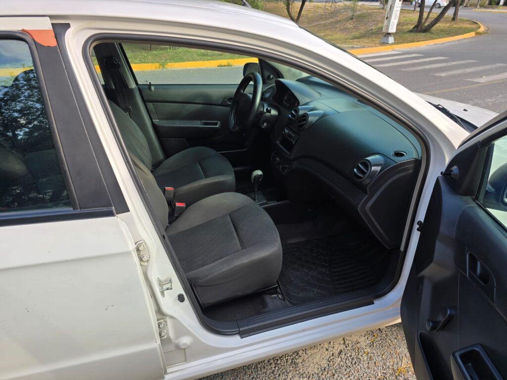 Chevrolet Aveo 1.4 2014 14