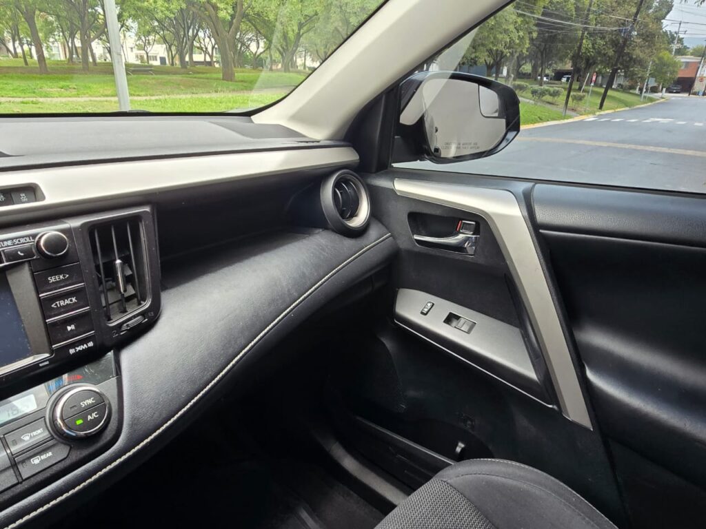 Toyota Rav4 Xle 2015 14