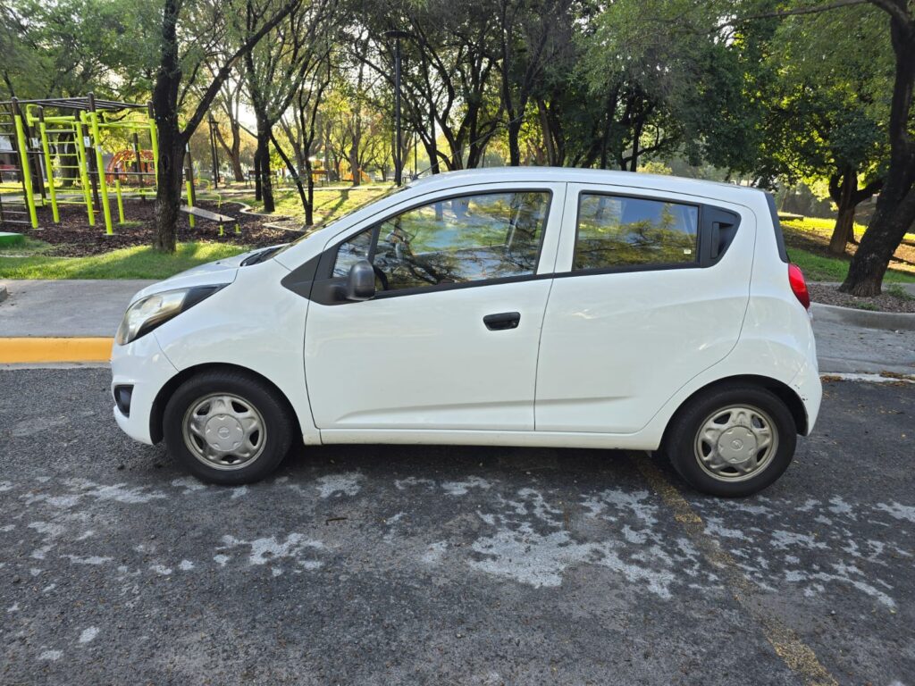 Chevrolet spark 2014 4