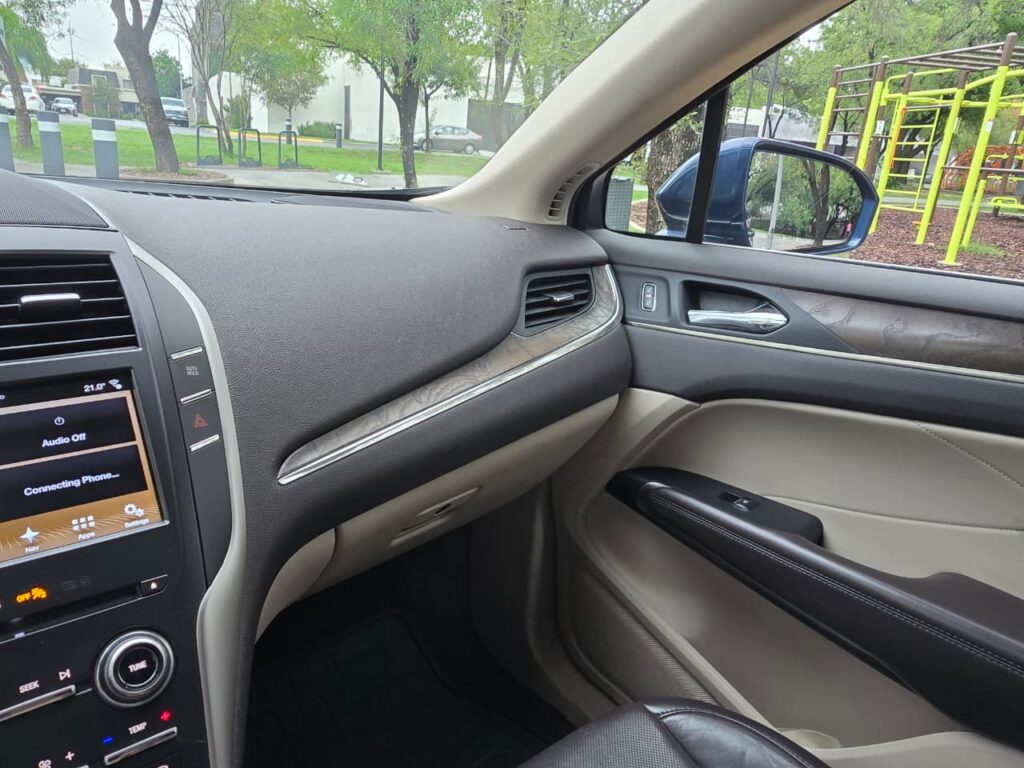 Lincoln mkc reserve ecoboost awd 2017 13