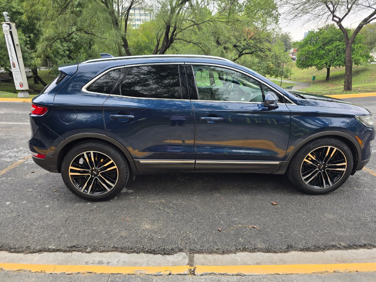 Lincoln mkc reserve ecoboost awd 2017 8