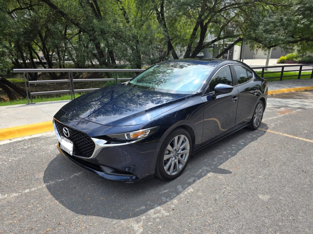 Mazda 3 i sport 2023 1