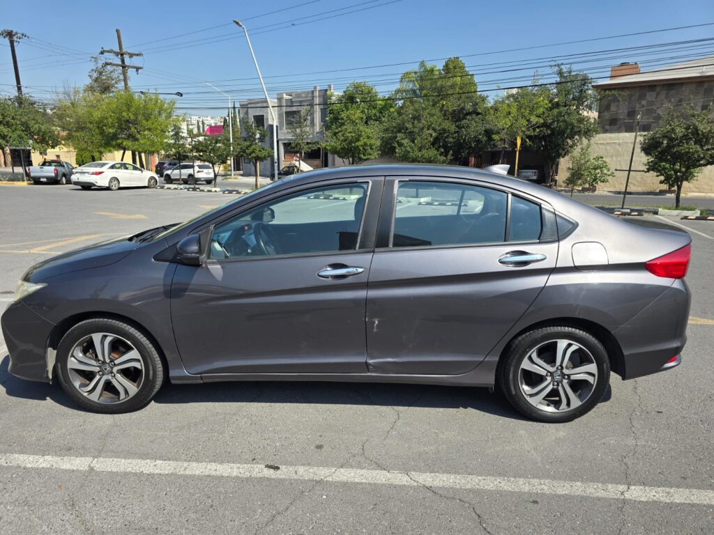 Honda city ex 2015 4