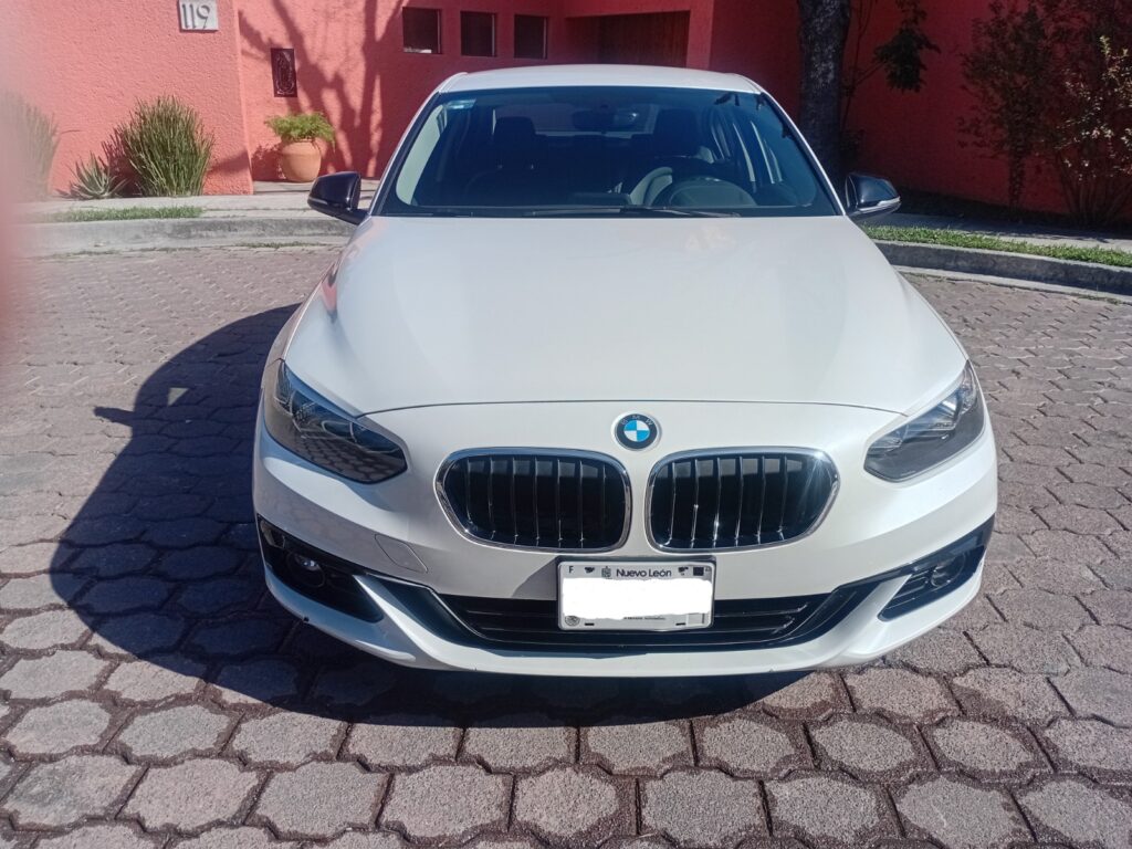 BMW 118 I Sedan Sport Line 2019