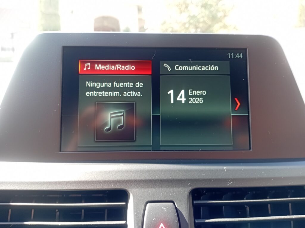 BMW 118 I Sedan Sport Line 2019