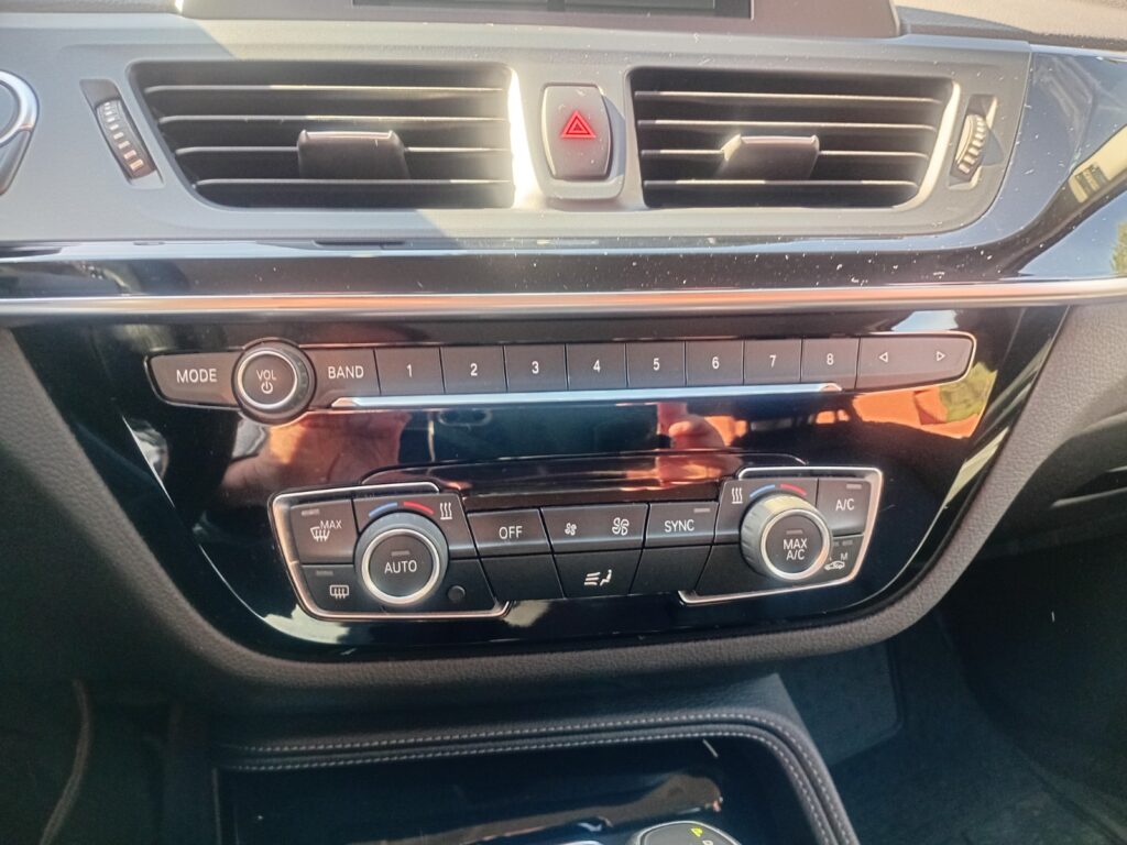 BMW 118 I Sedan Sport Line 2019