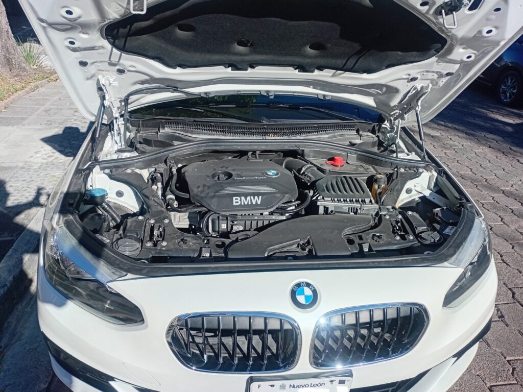 BMW 118 I Sedan Sport Line 2019