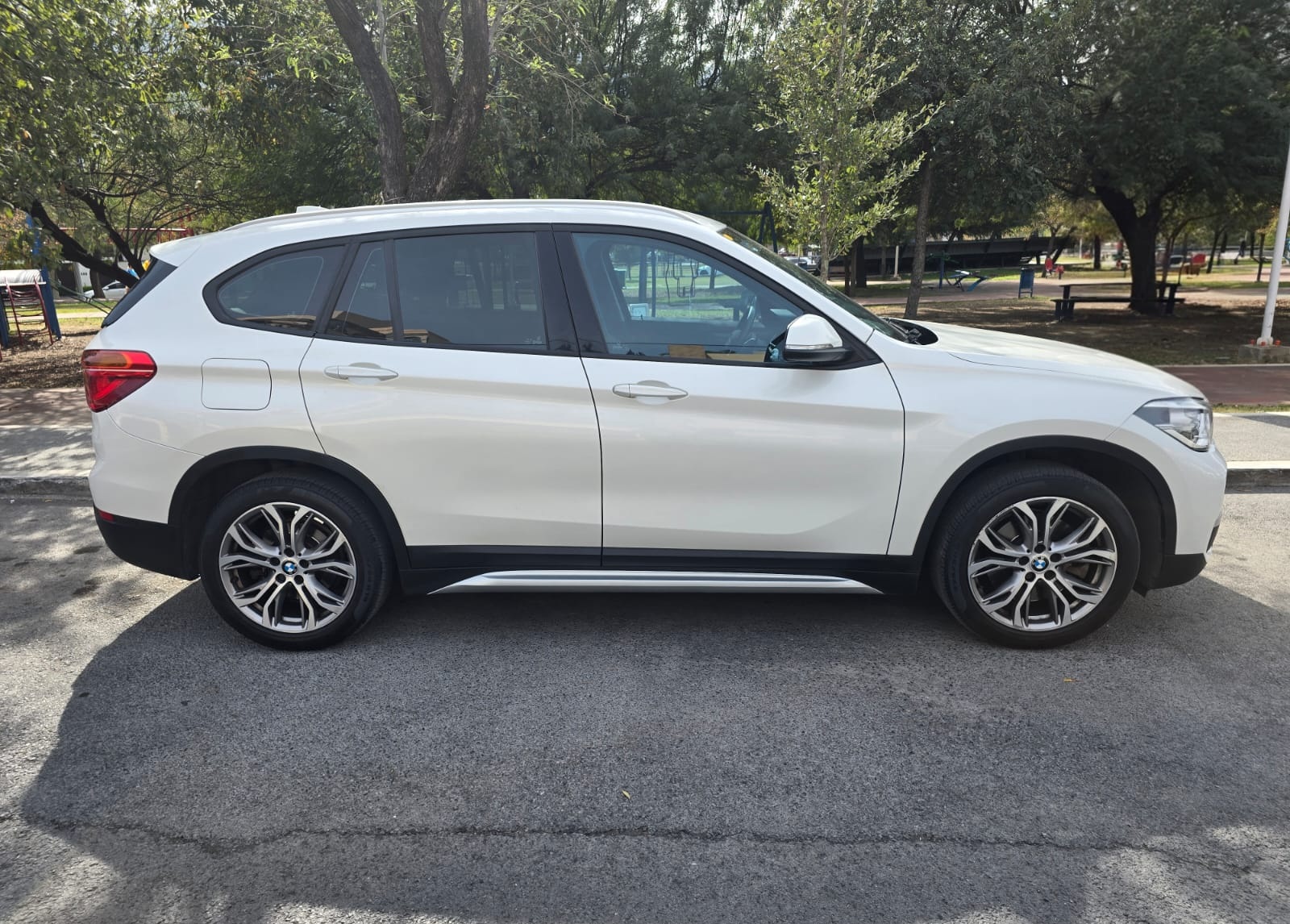 BMW X1 sDRIVE 20i X-LINE 2019